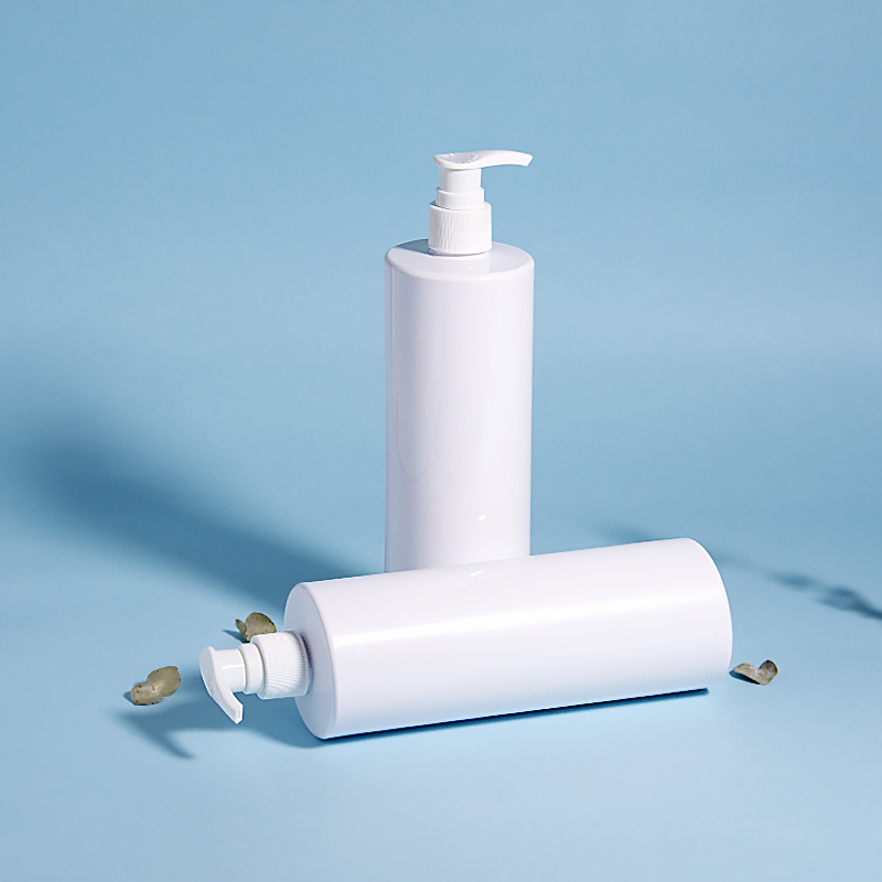 Plastic bottling bottle